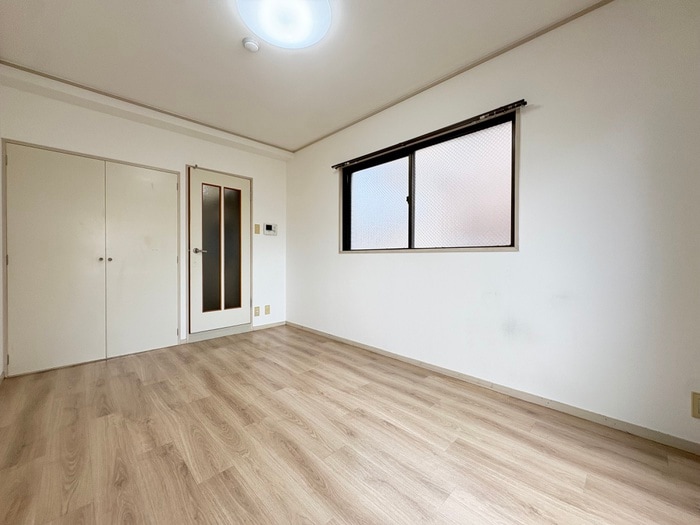 居室 リバ－ジュ山下