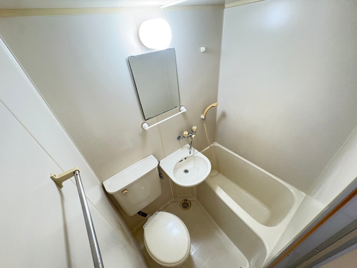 バス／シャワールーム等 リバ－ジュ山下