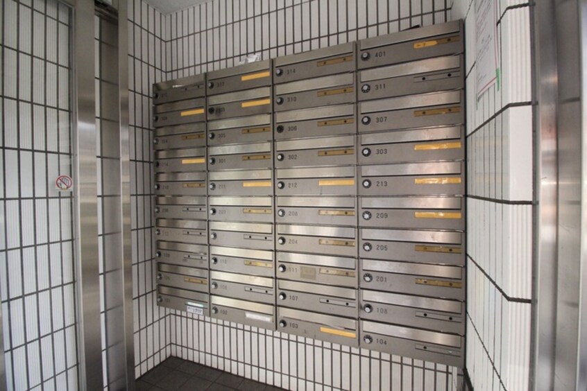 建物設備 リバ－ジュ山下