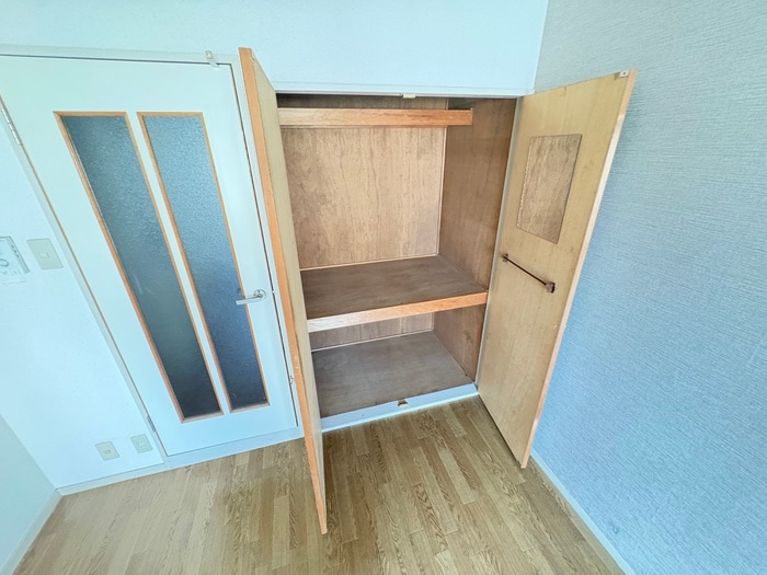 収納 リバ－ジュ山下