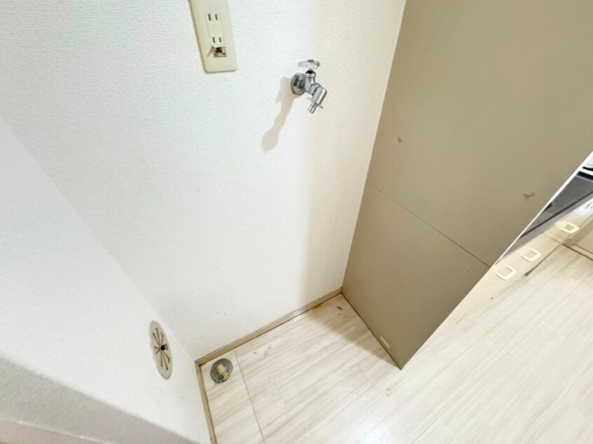 洗濯機置場 リバ－ジュ山下