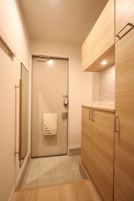 玄関 Sha Maison J