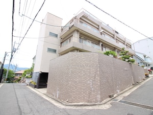 サカエマンション