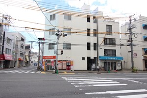 アクスタ－
