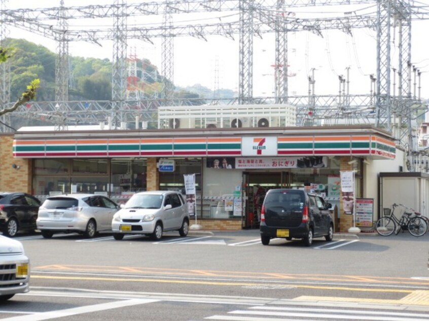 セブンイレブン広島草津東2丁目店(コンビニ)まで340m セントラル古江