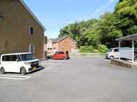 グリュ－ン　ヴァルトＢ