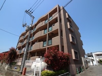 ラウンドヒルズ　イ－スト