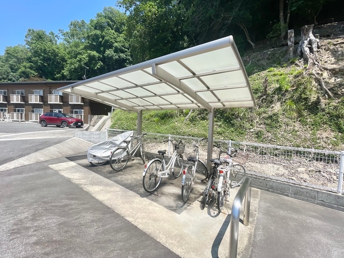 駐輪場 ロイヤルヒルズ　Ａ棟