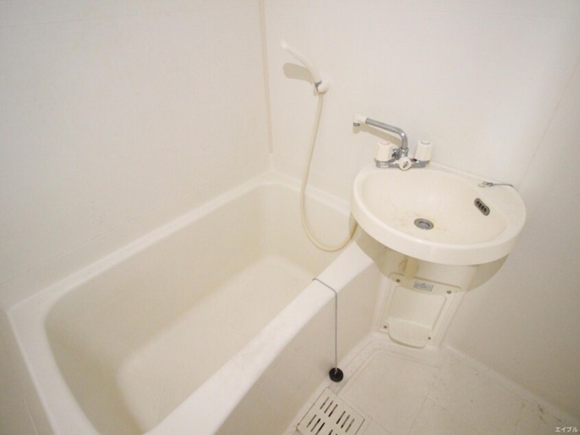 バス／シャワールーム等 ロイヤルヒルズ　Ａ棟