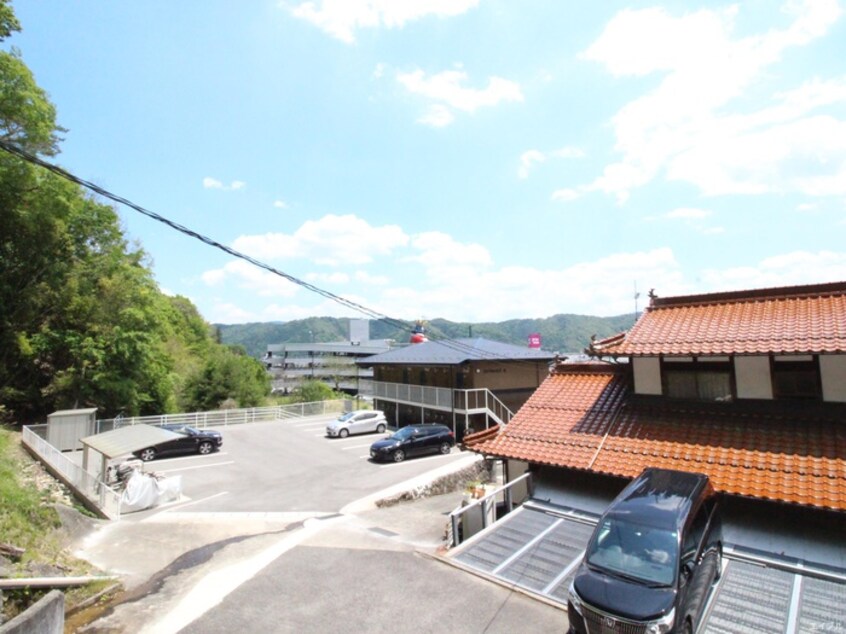 室内からの展望 ロイヤルヒルズ　Ａ棟