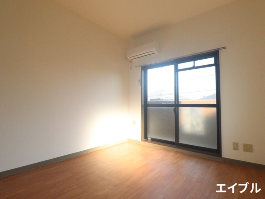 居室 よしもとハイツ