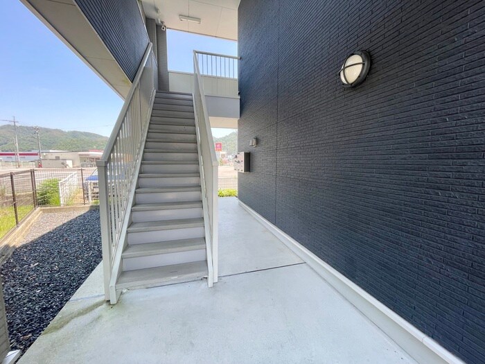 エントランス部分 ロード・クロサイト