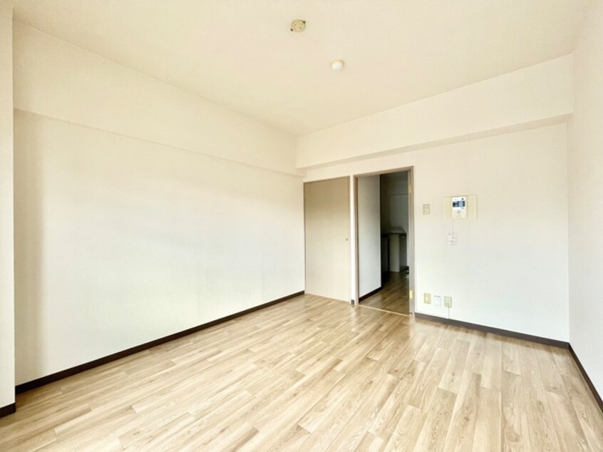 居室 フルリ－ル沖西