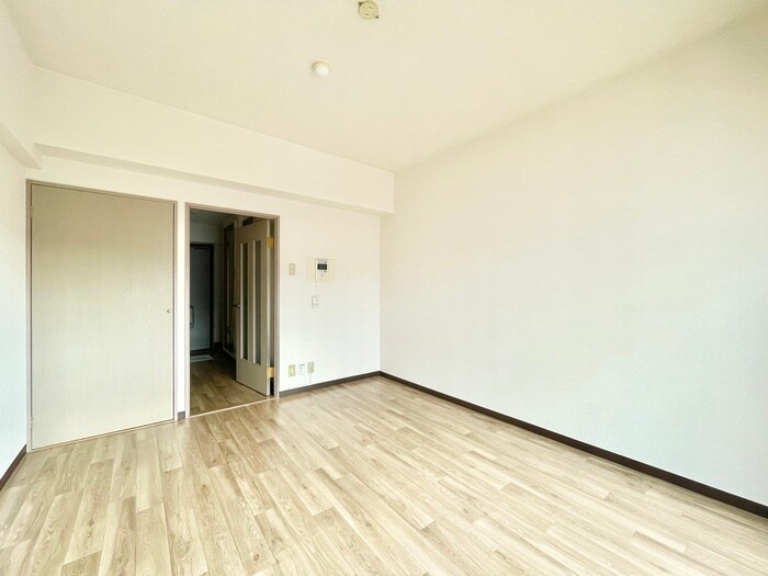 居室 フルリ－ル沖西