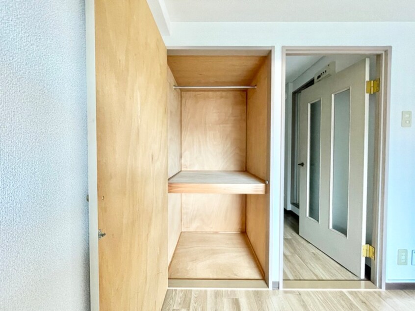 収納 フルリ－ル沖西