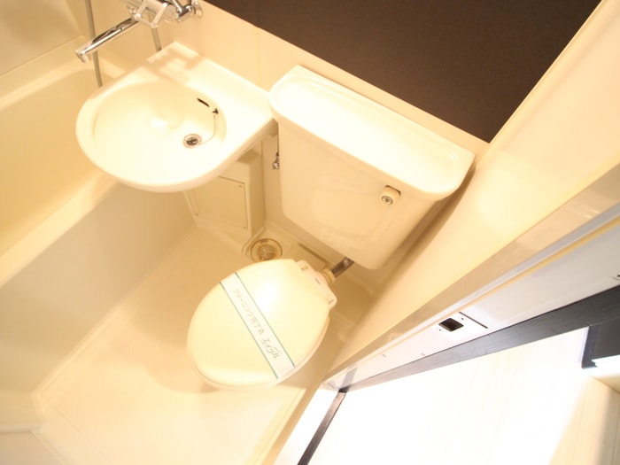 トイレ エステ－ト１５東雲