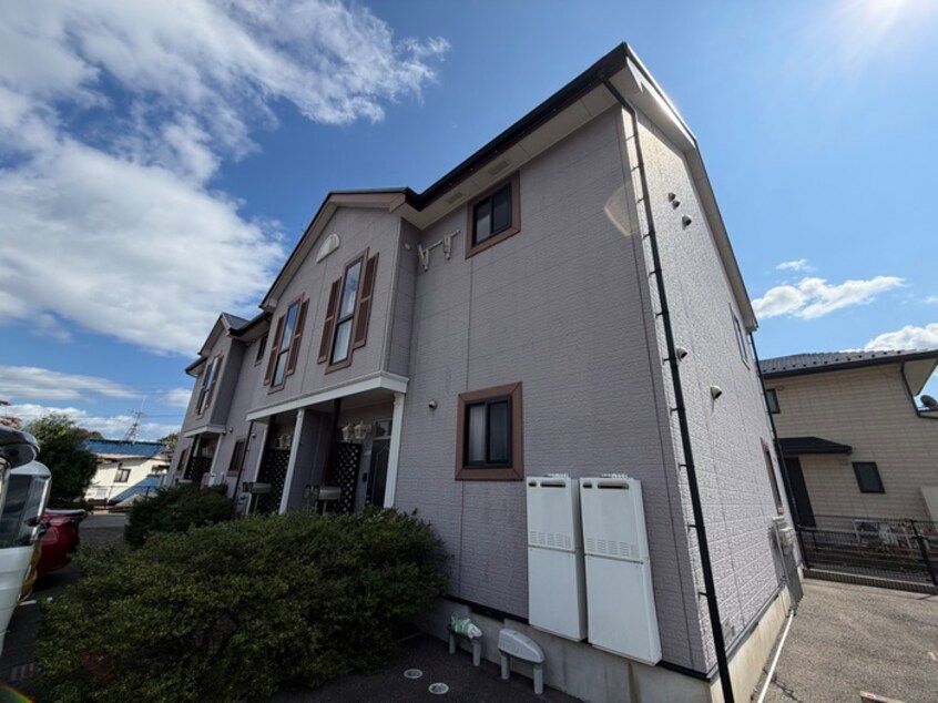 外観写真 エミ－ル沖山