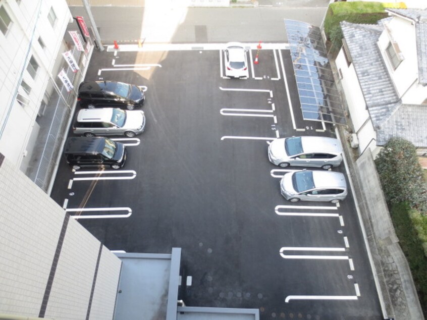 駐車場 カーサヴィオラ