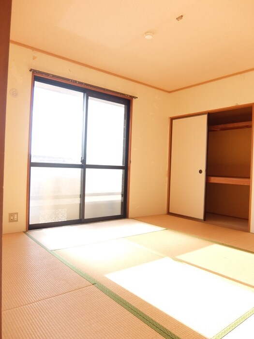 居室 ルミエ－ル倉本