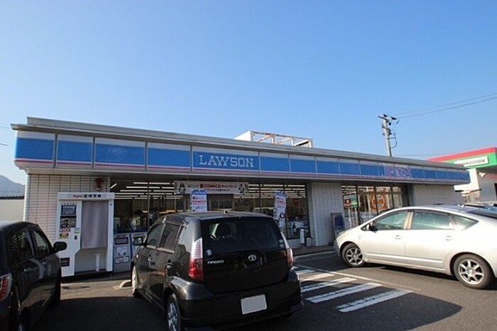 ローソン(コンビニ)まで640m ルミエ－ル倉本