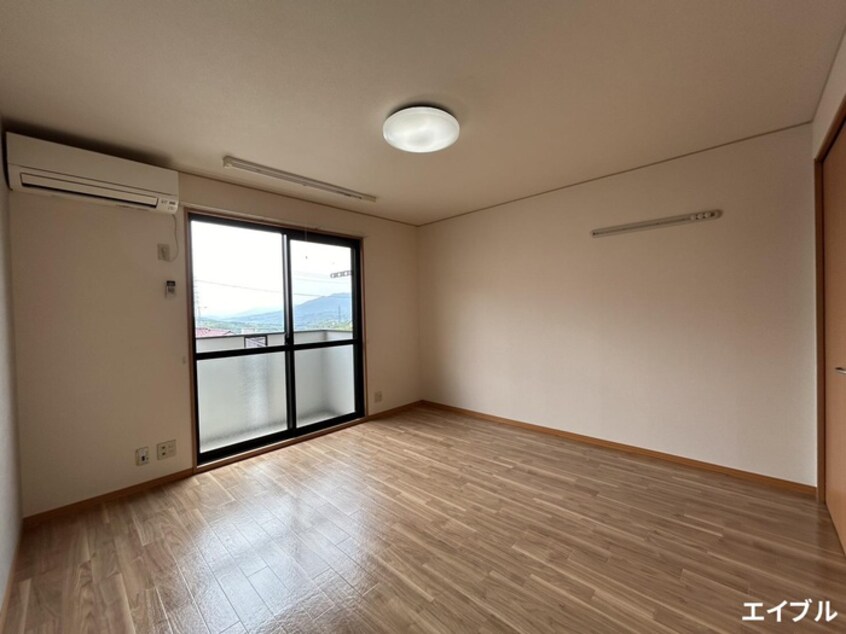 居室 セジュ－ルアンバタ