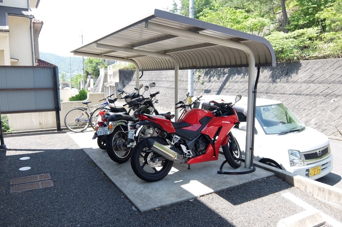 駐輪場 セジュ－ルアンバタ