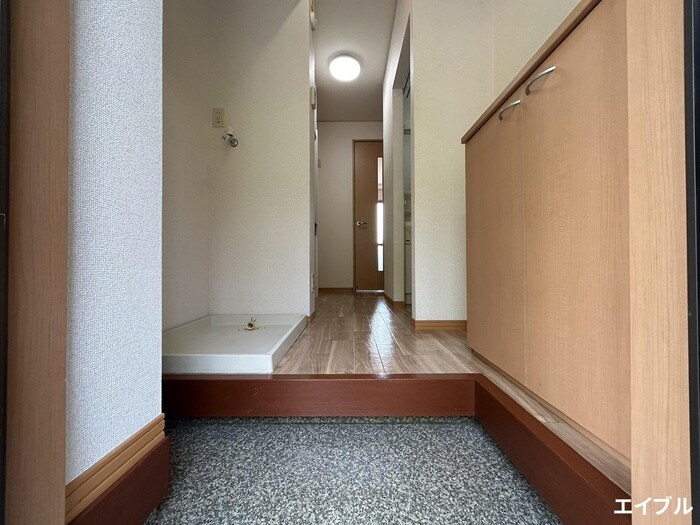 玄関 セジュ－ルアンバタ