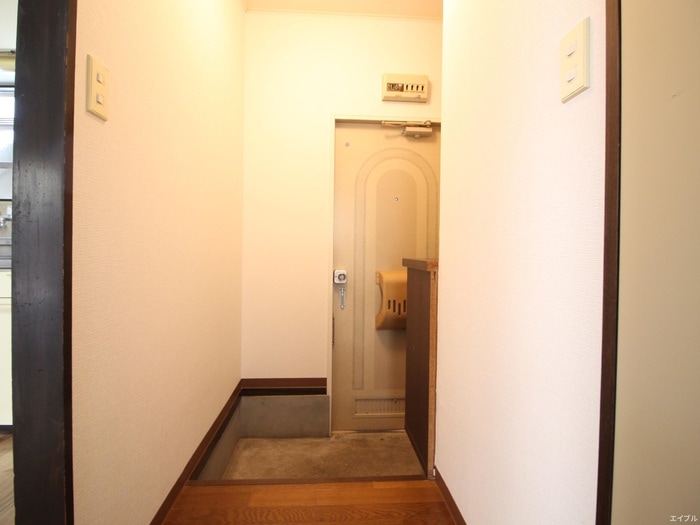 玄関 アピア田羅