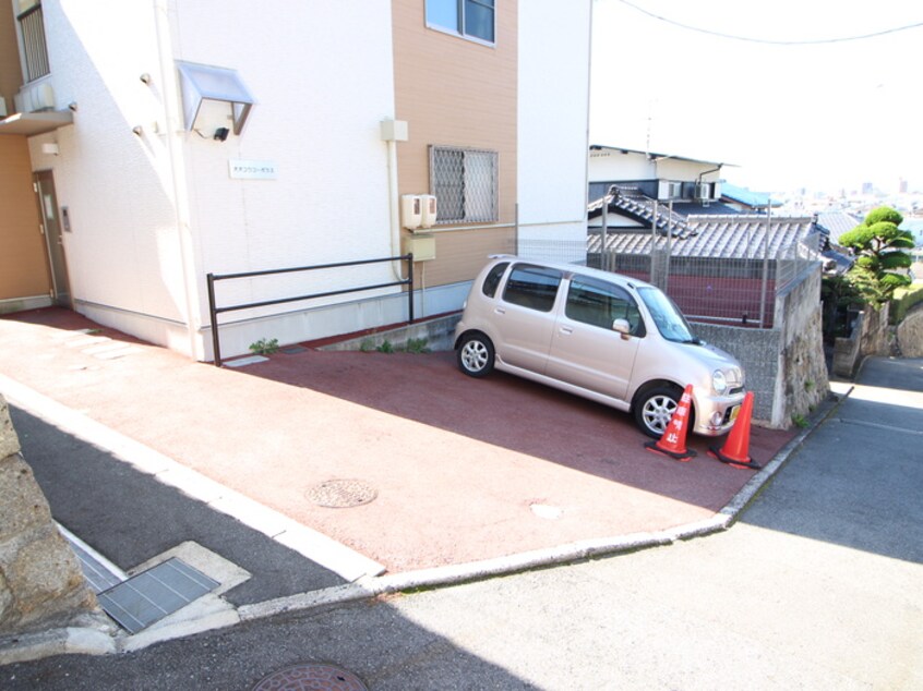 駐車場 オオコウコーポラス