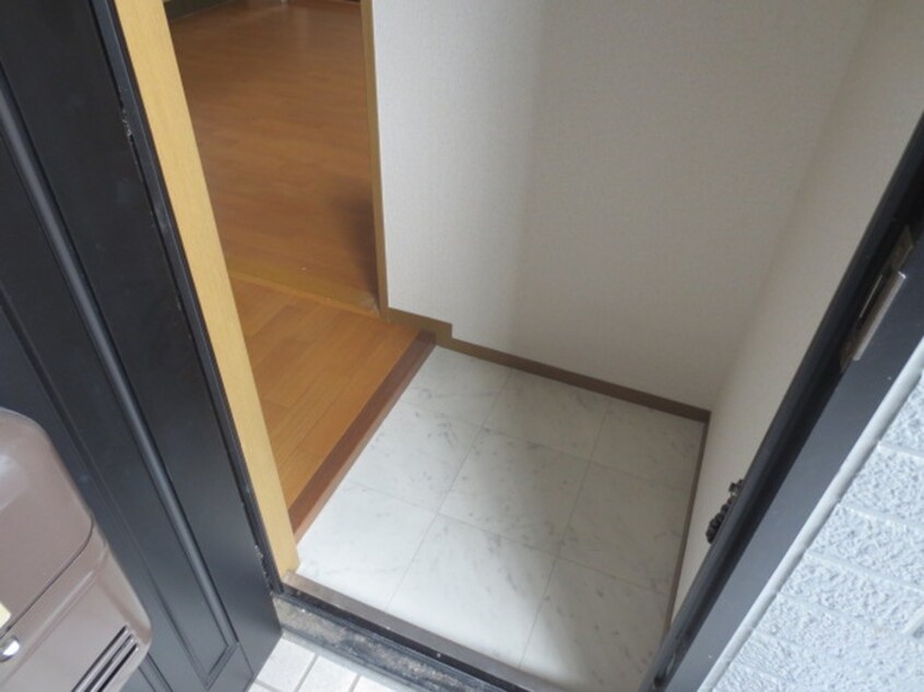 玄関 ドミール西ヶ原B棟