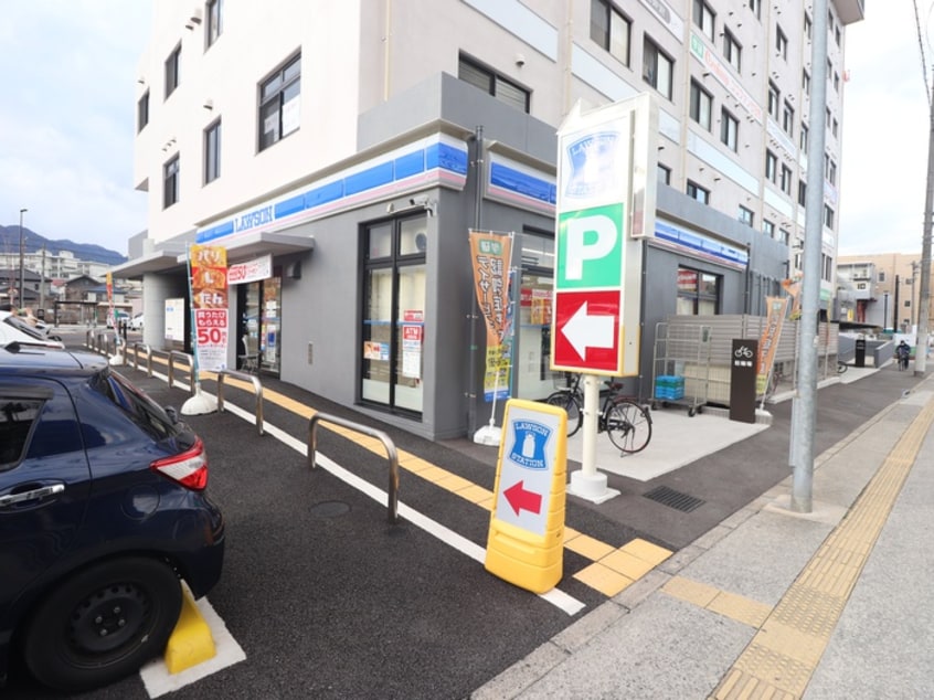 ローソン(コンビニ)まで410m パーシモンズＡ棟