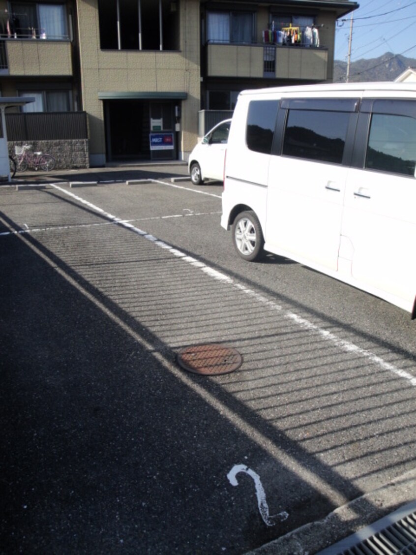 駐車場 グリ－ンクレスト