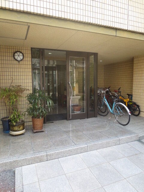 エントランス部分 クレセント石本