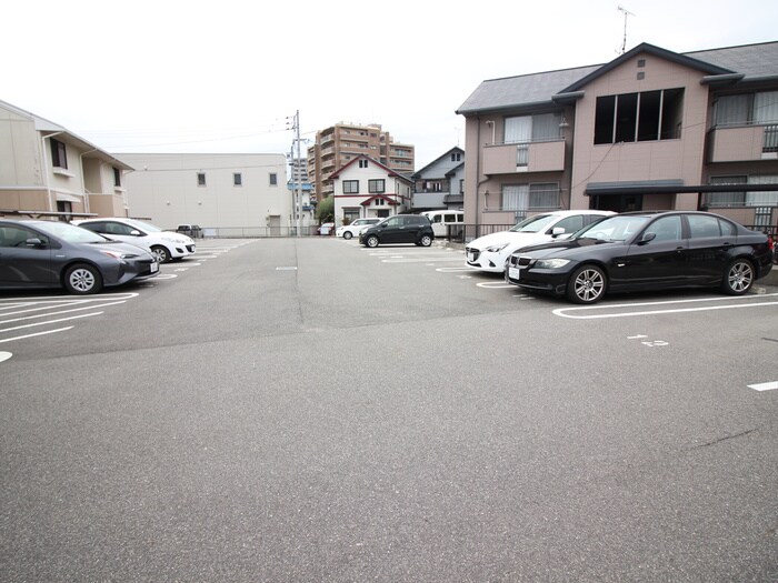 駐車場 グランシ－ド西原Ｃ棟