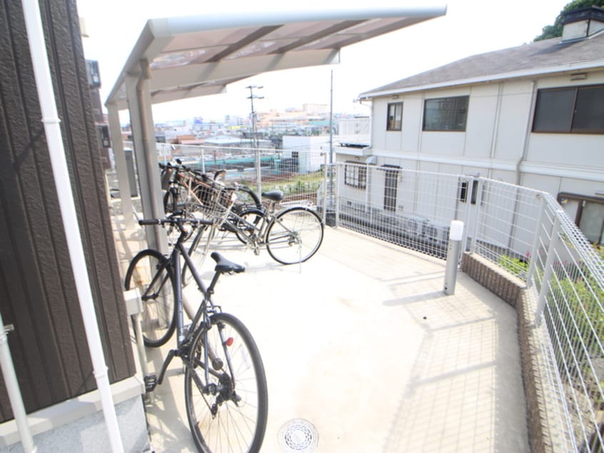 駐輪場 アップヒルズ