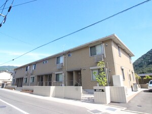 メゾンひかり