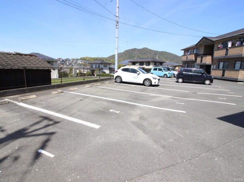 駐車場 シャルマンA棟