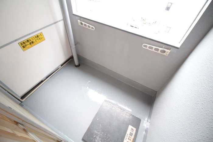 ベランダ・バルコニー にしたやビル