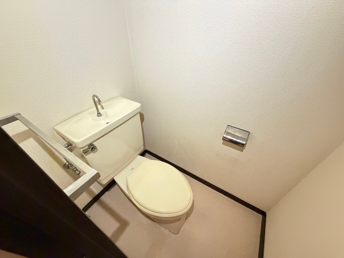 トイレ ミクリヤビル