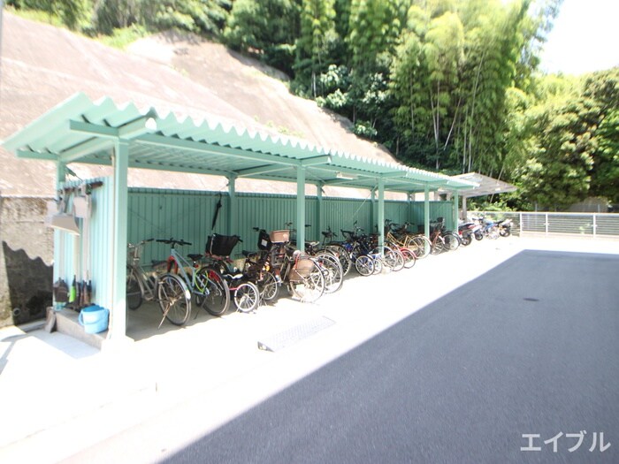 駐輪場 山根マンション