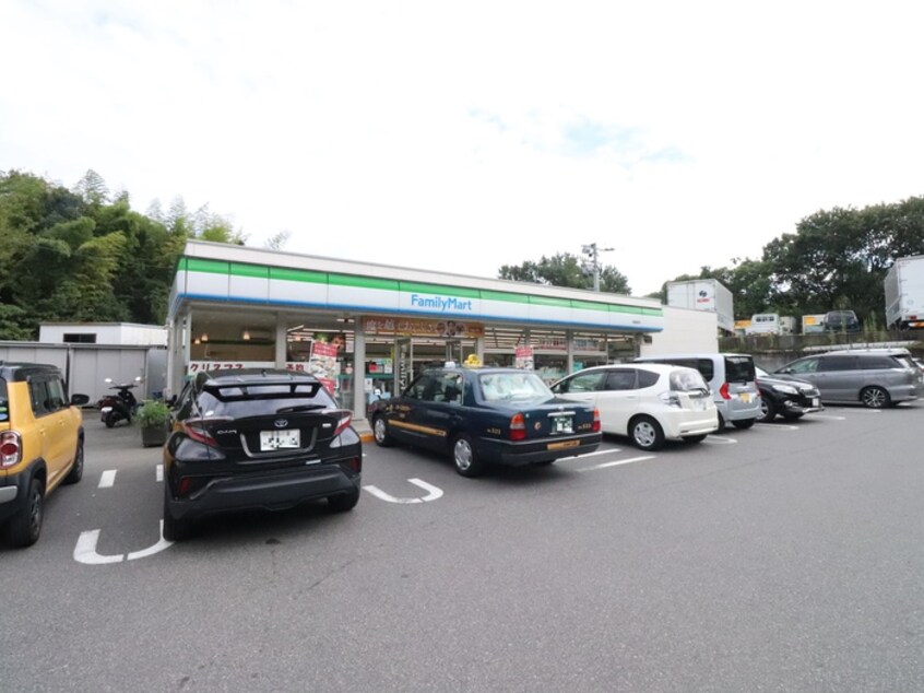 ファミリーマート(コンビニ)まで1600m ファミ－ユ阿品Ｂ棟