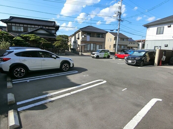 駐車場 メゾン東原