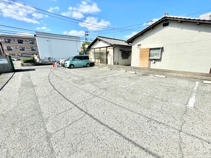 駐車場 関本マンション