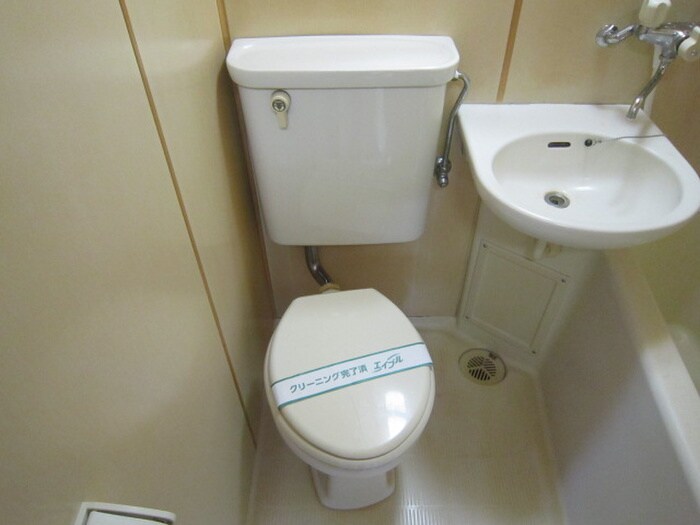 トイレ 関本マンション