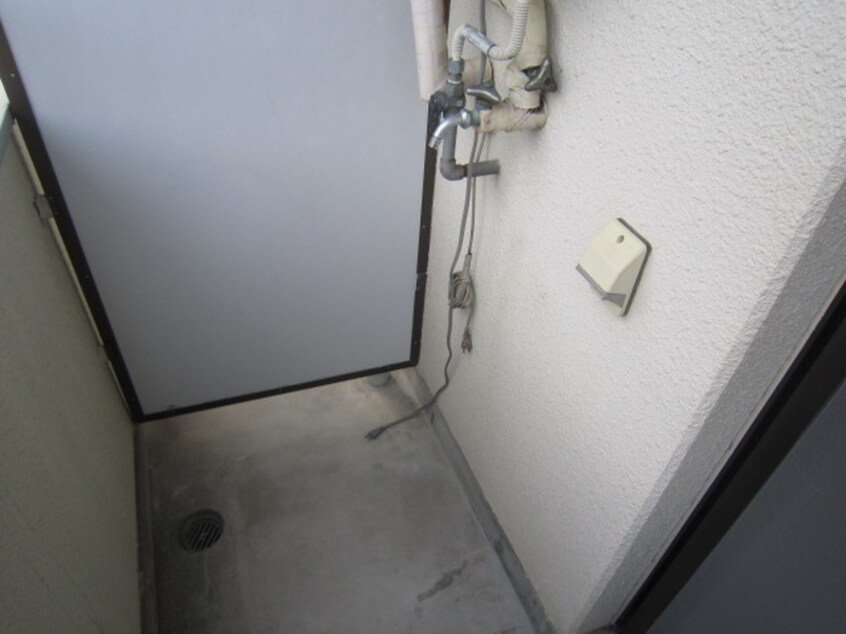 洗濯機置場 関本マンション