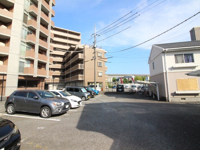 駐車場 コーポ関本 B棟
