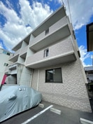 カンパーニュ川内の外観