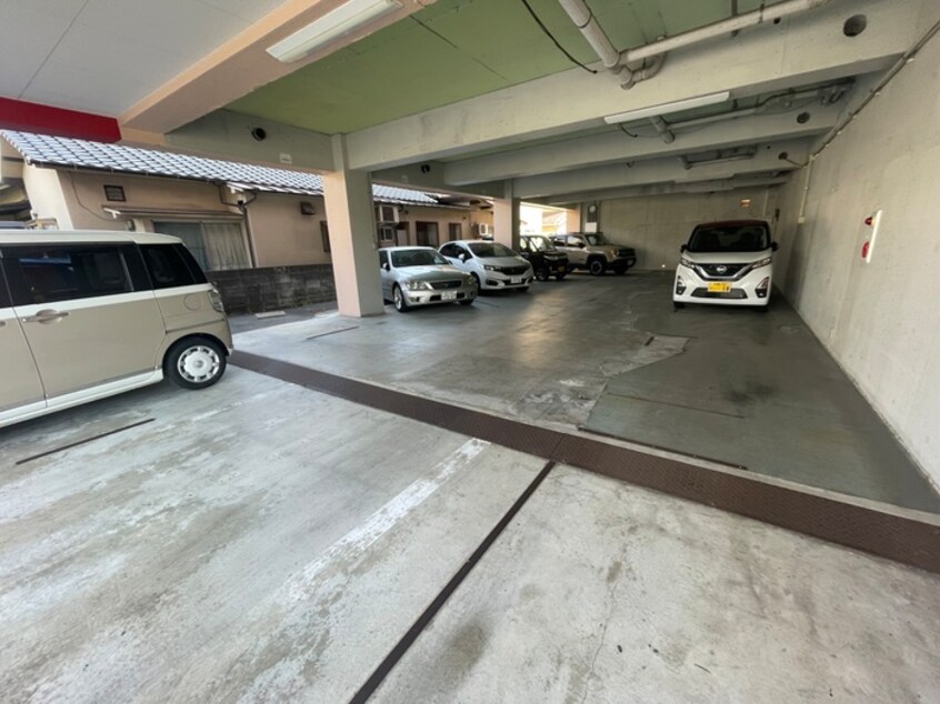 駐車場 サンライズ庚午中