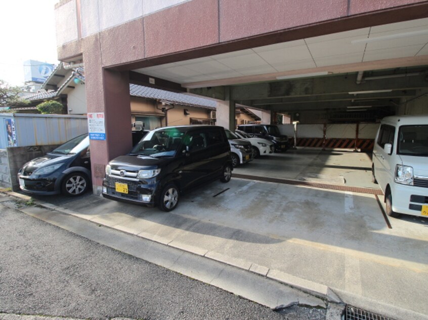 駐車場 サンライズ庚午中