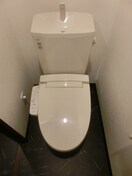 トイレ 八丁堀iBLD